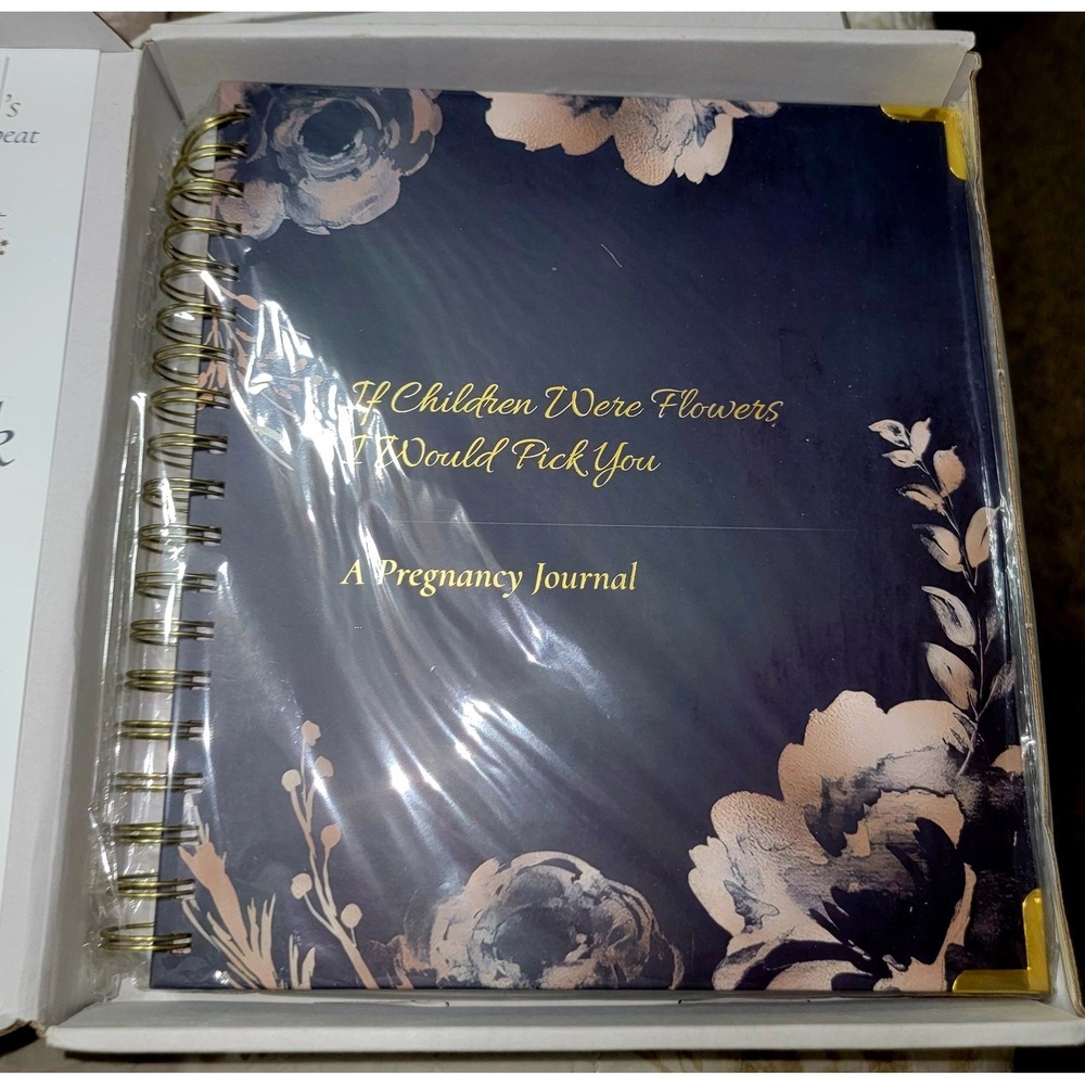 Pregnancy Journal with Beautiful‎ Gold Pen